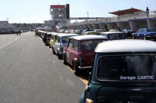 ���ɏo�Ă�������