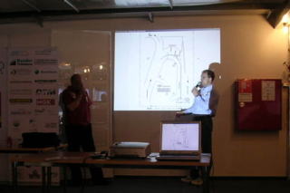 ����ȃX���C�h���g���Đ������܂�