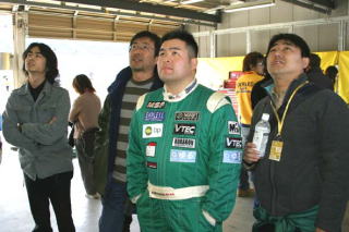 ���j�^�[�ŃX�^�[�g������