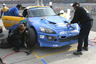 �{�A�{�A�{�A�{���l�b�g�s���Ɏ肪�`�I