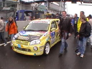 �X�|���T�[�̃X�e�b�J�[�������ς��̃X�C�t�g�i�΁j