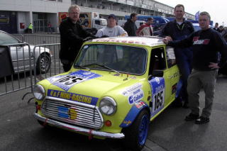 ���C�o���̃~�j