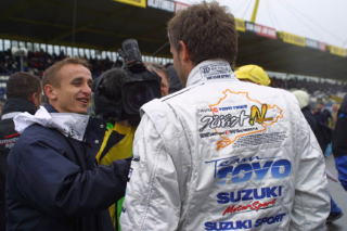 �閧����̃j�L�E�V�F������