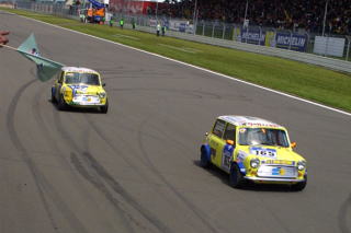 �~�j������΂��Ċ����I