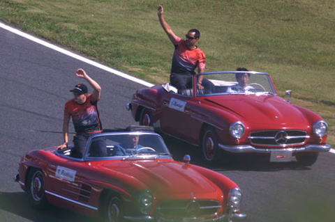 常にレースを沸かせるマクラーレンコンビ ライコネンゆるいなあ
